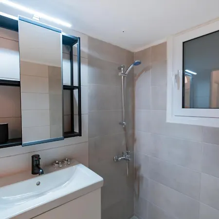 公寓 Retreat Paleo Faliro,onassis,rea Hospital 雅典